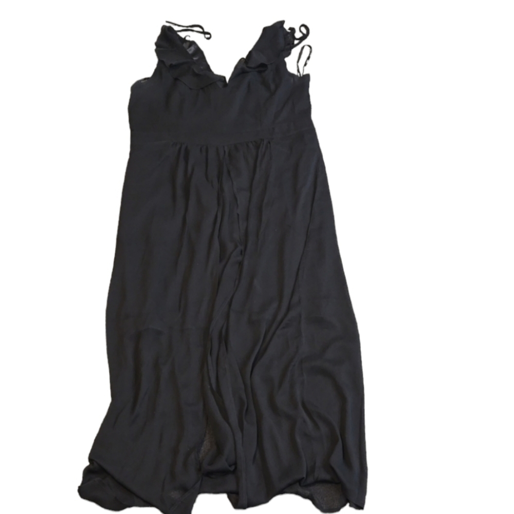 City Chic Women V Ruffle Neck Dress plus size M/18